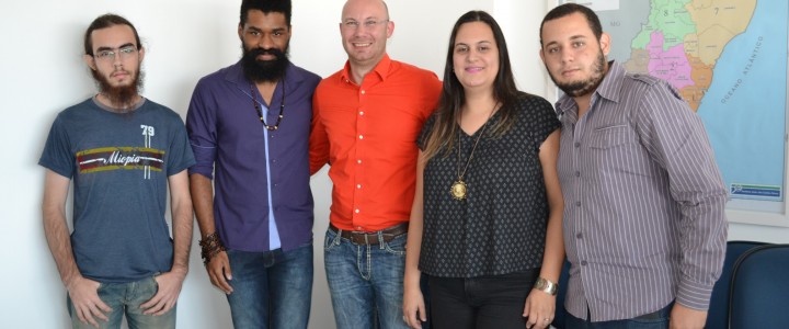 Colaboração CEET VASCO COUTINHO, SECTI, ESPIRITO SANTO EM AÇÃO e IBM – Plataforma da Excelência em Gestão Municipal Colaboração CEET VASCO COUTINHO, SECTI, ESPIRITO SANTO EM AÇÃO e IBM – Plataforma da Excelência em Gestão Municipal