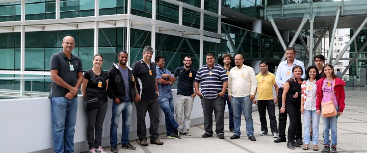 Os Alunos do Curso Técnico em Redes de Computadores do turno Matutino visitam a PETROBRAS. Os Alunos do Curso Técnico em Redes de Computadores do turno Matutino visitam a PETROBRAS.