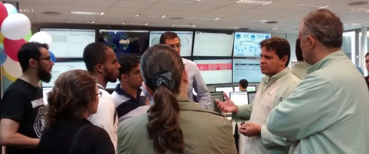 Os Alunos do Curso Técnico em Redes de Computadores do turno Matutino visitam a VALE. Os Alunos do Curso Técnico em Redes de Computadores do turno Matutino visitam a VALE.